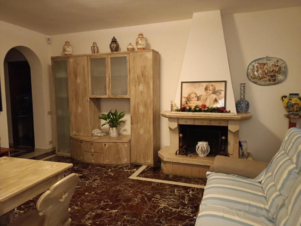 לינה וארוחת בוקר Pianore Pirro & Sharon House מראה חיצוני תמונה