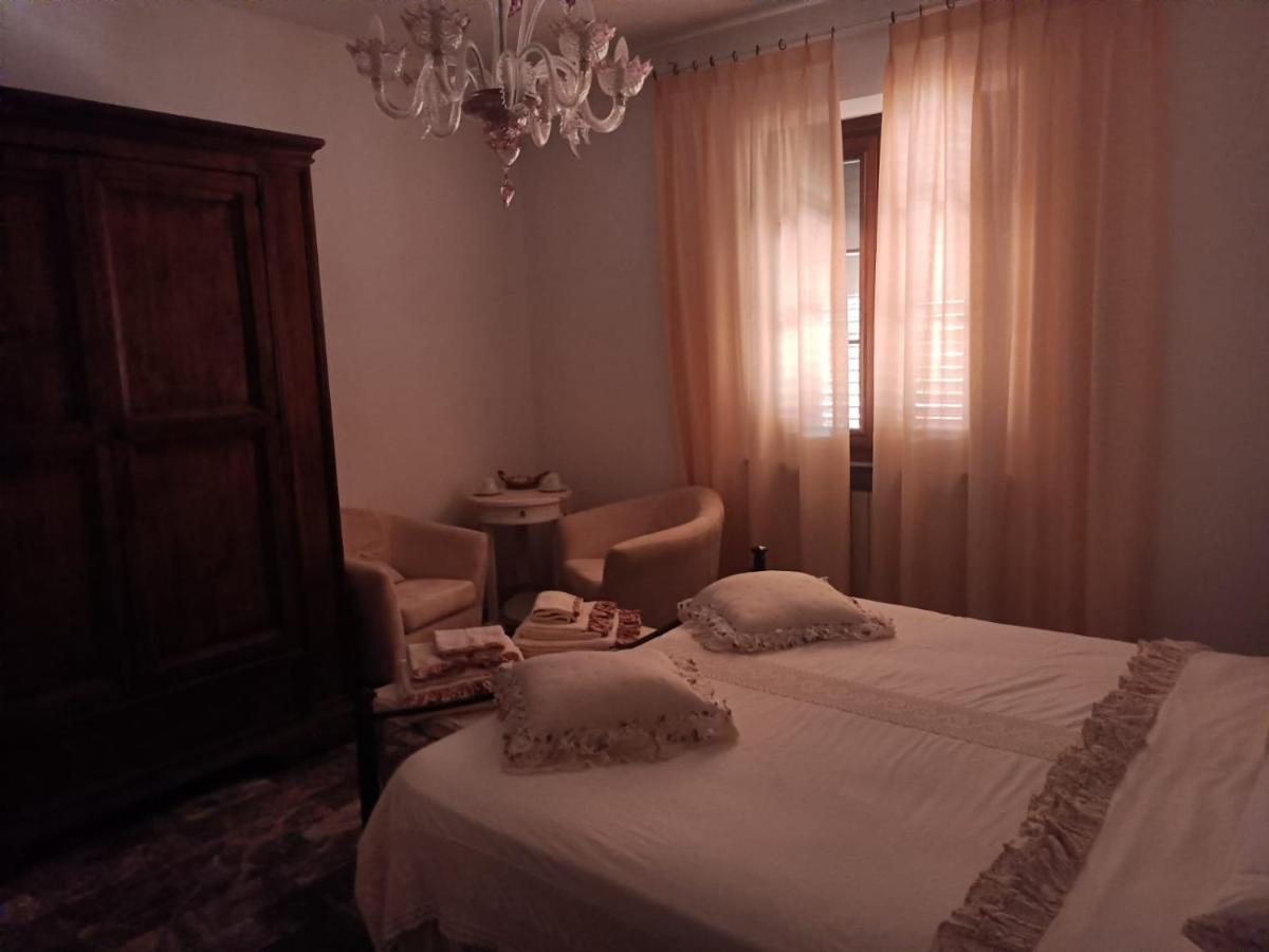 לינה וארוחת בוקר Pianore Pirro & Sharon House מראה חיצוני תמונה